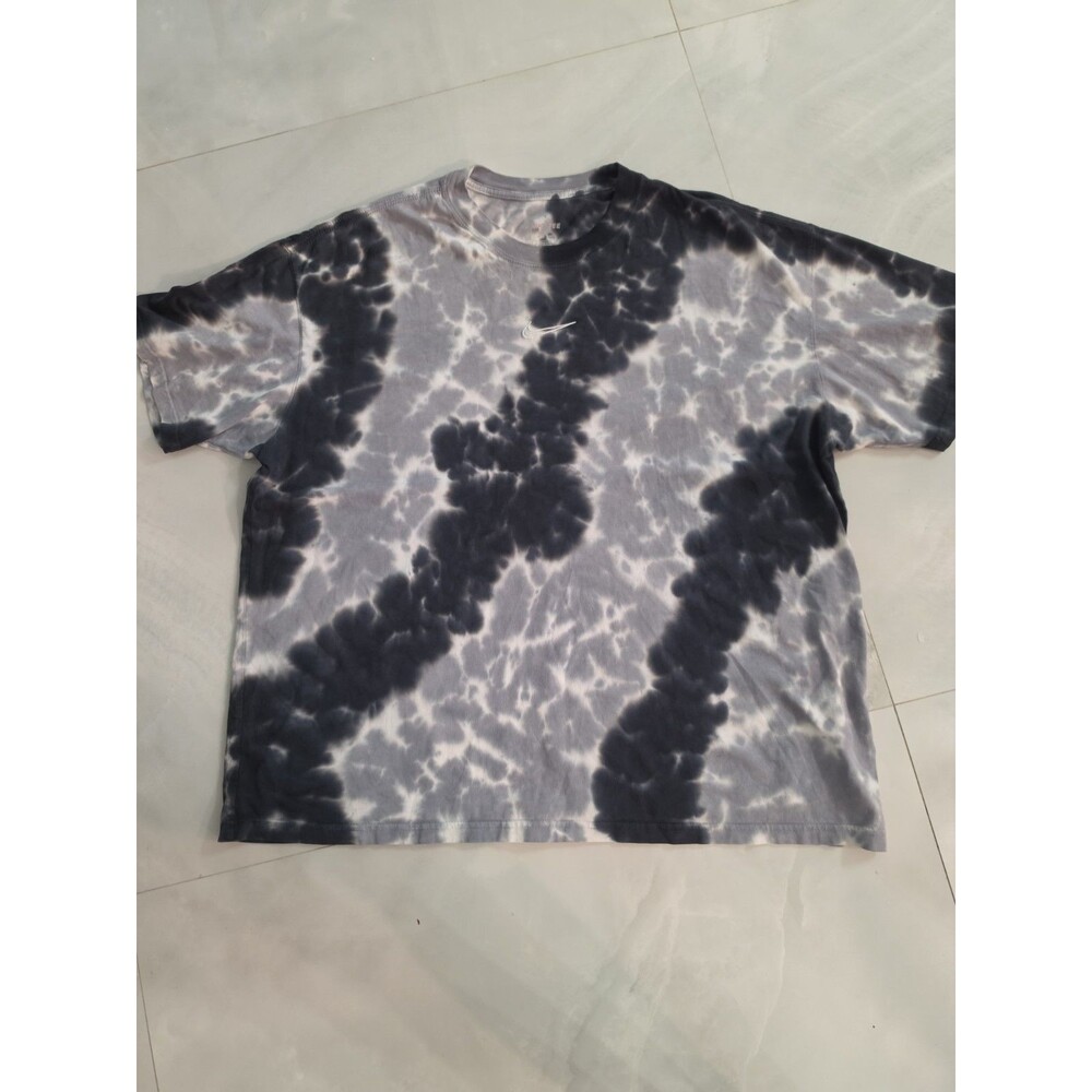 Nike Center Swoosh Tie Dye T-Shirt Men's XL Gray Black Embroidered Casual Tee
